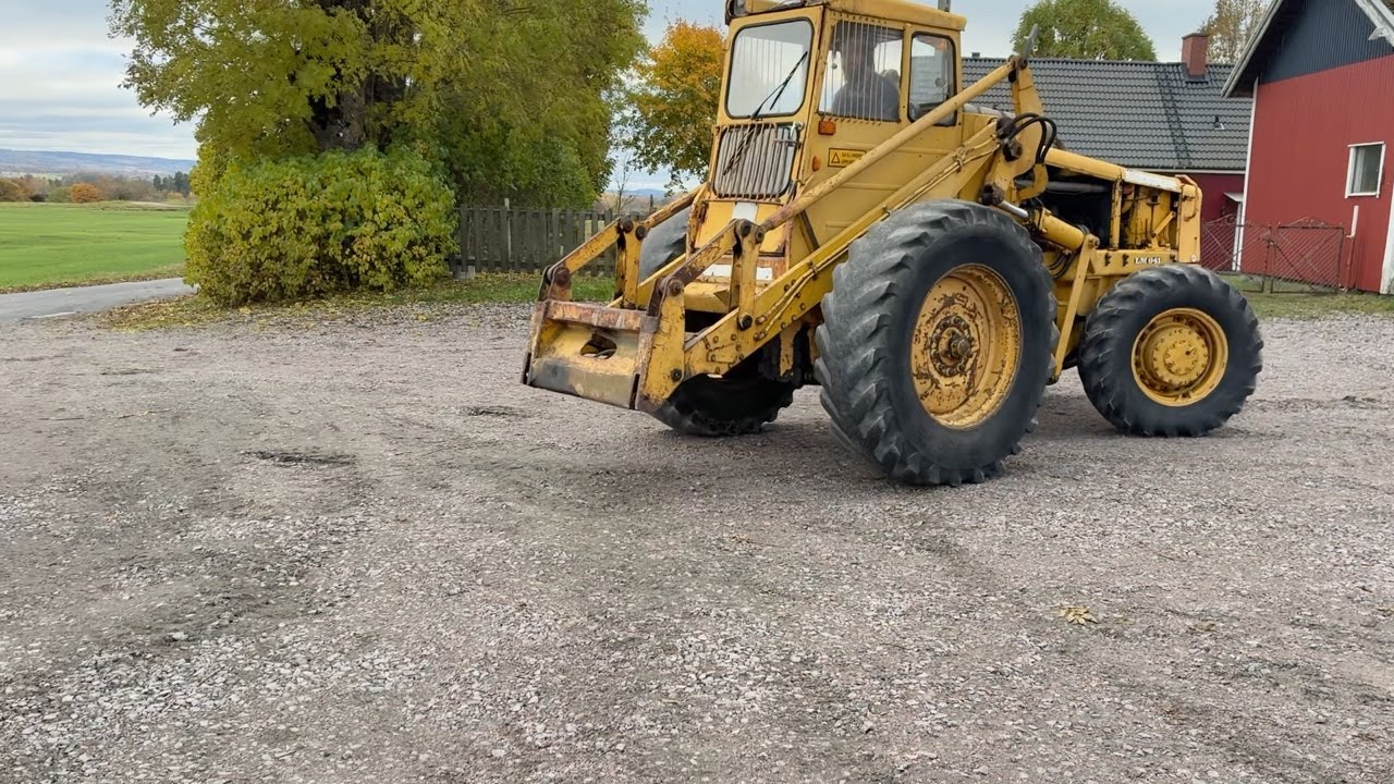 Köp Baklastare Volvo BM LM 841 med skopa & gafflar på Klaravik