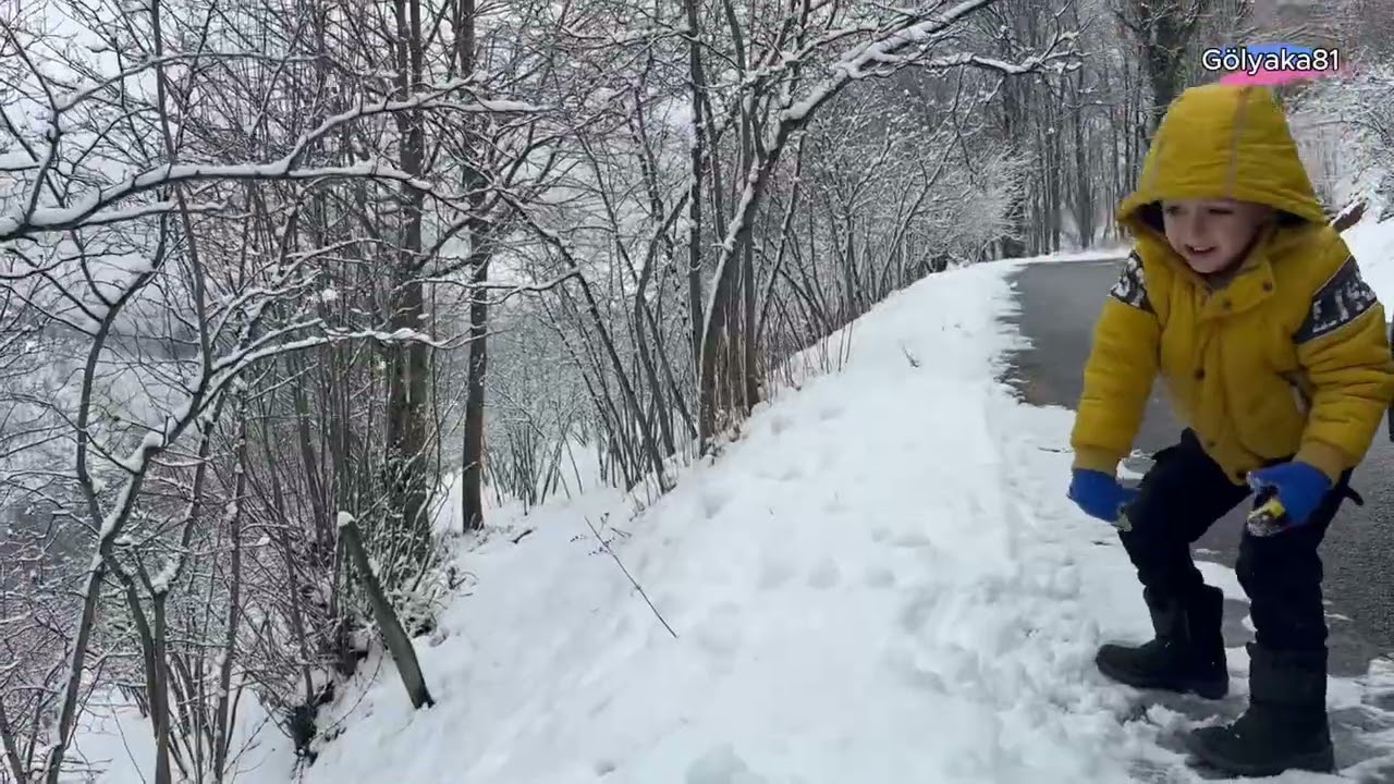 779 metre rakımlı Çamlıbel Köyü’nde kartpostallık görüntüler ortaya çıktı ⛷️
