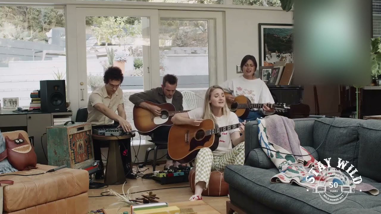 Aly & AJ - Pretty Places (from Aly's Living Room)