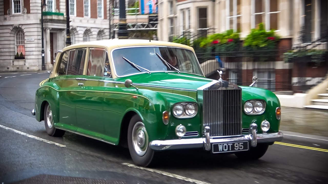 Classic Cars in London December 2024