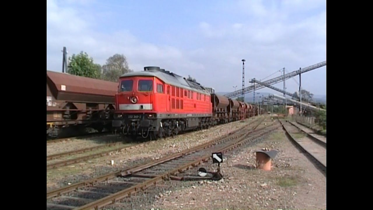 232 240-2 müht sich am Kieszug