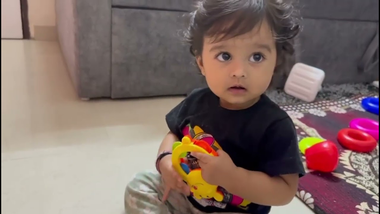 Pari prisha ghar ni bar jata raya🏢🏡🤦🫣pari no hath darvaja ma aavta bachi gayo🥹🫣😓