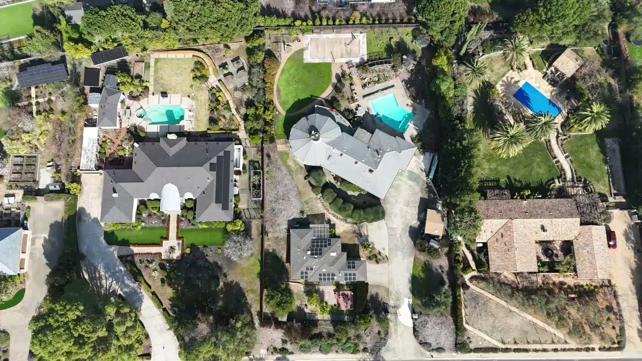 300 Ridgeway, Woodside CA