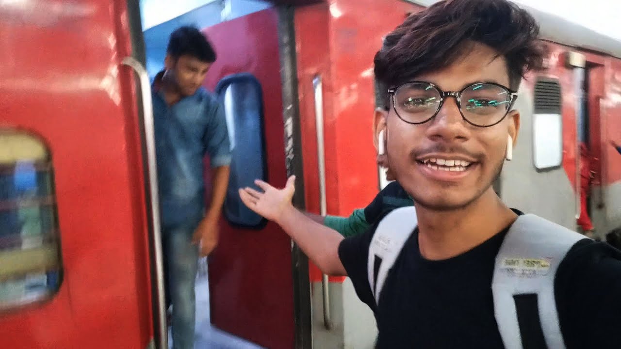Main ludo jeet gaya 😂😂 - Patna to Agra by patna kota train express With Kota friends | Rs Rohit