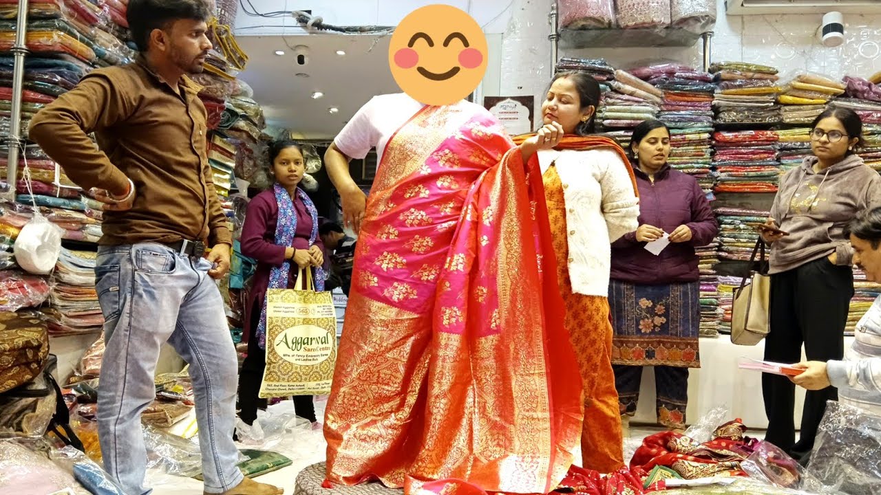 Kis cheez ki shopping ho rahi hai