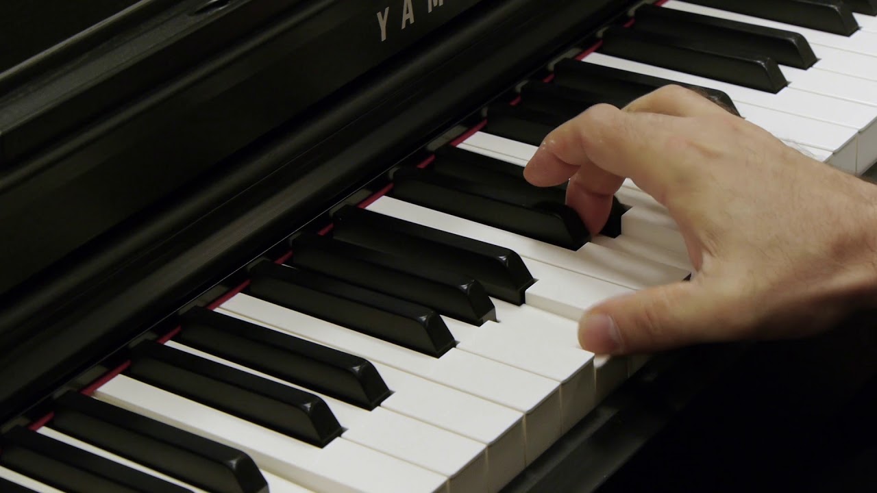 Yamaha CLP 625