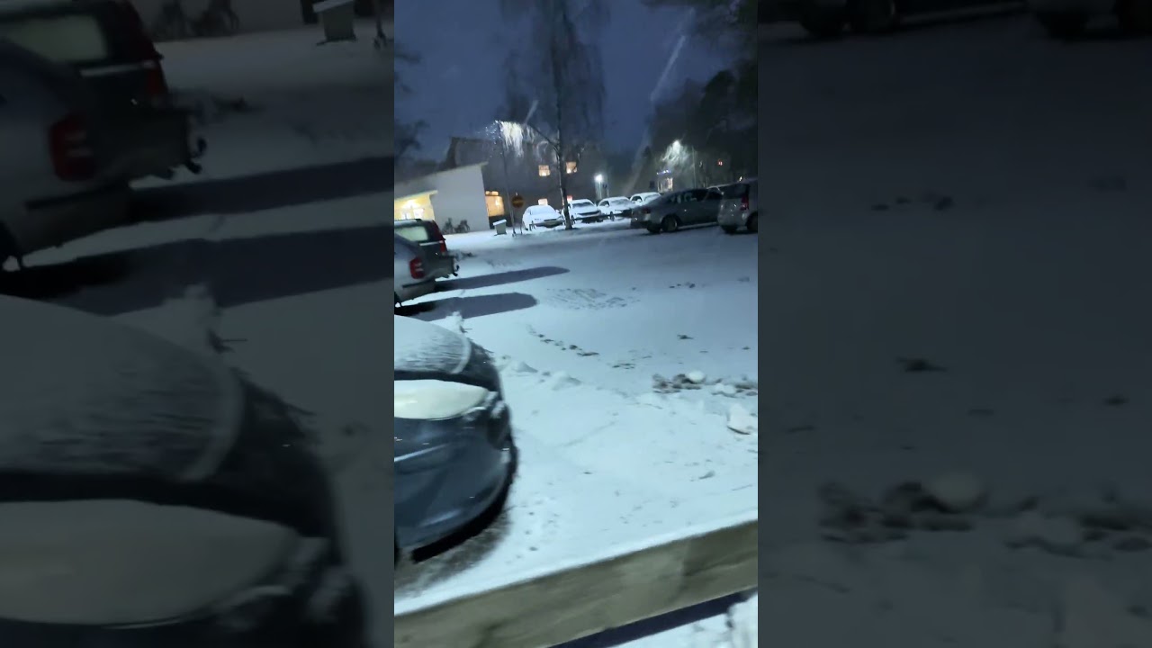 Vädret är inte bra idag, det är mycket snö. 