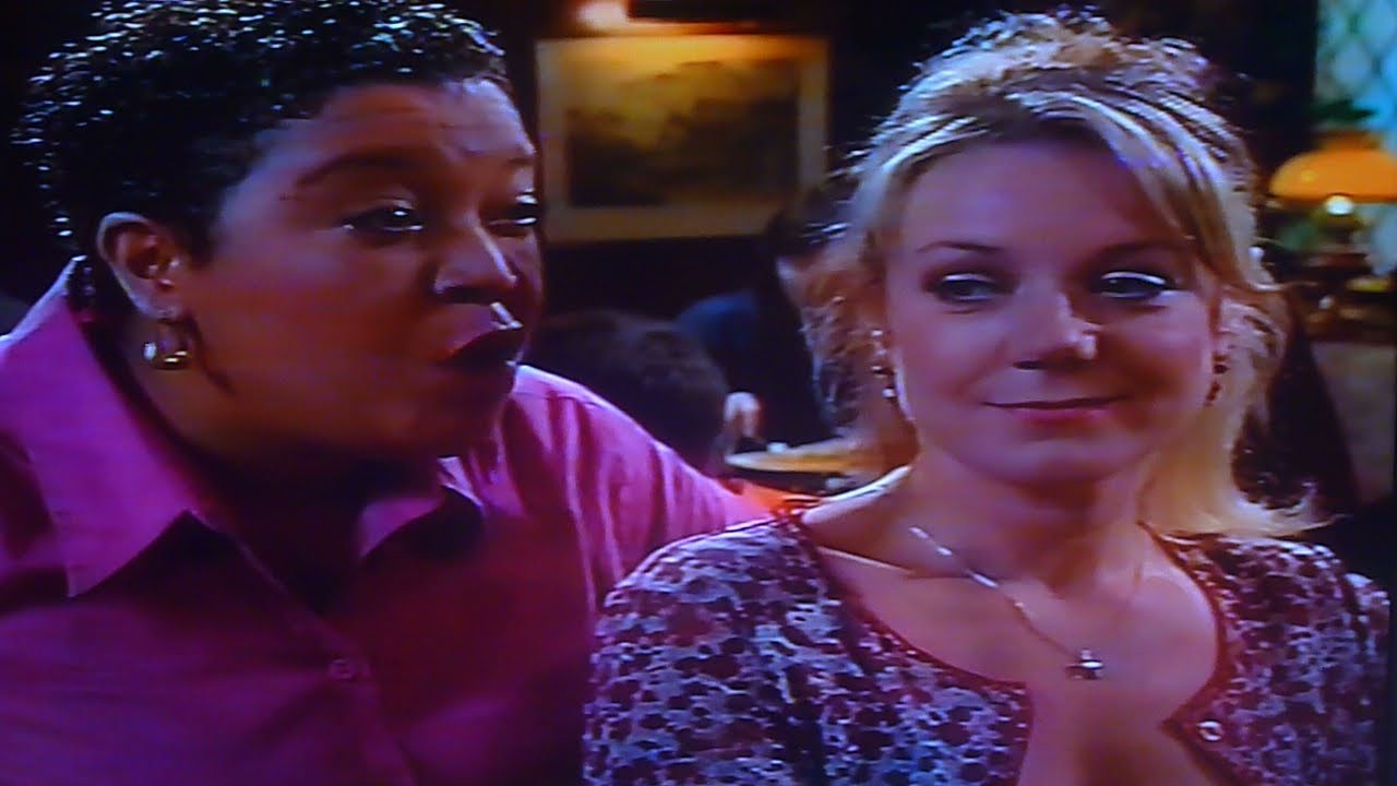 Emmerdale Carol Wareing and Cynthia Daggert Catfight July 2001