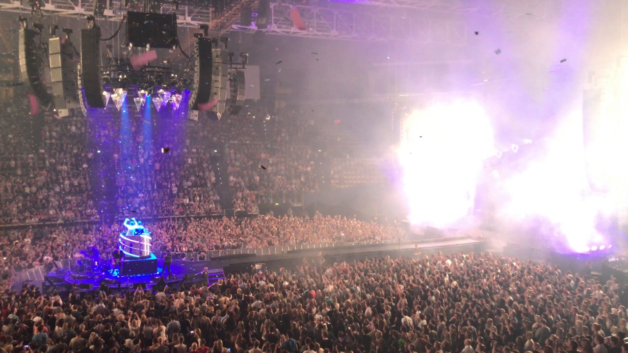Als gäb's kein Morgen mehr - Philipp Poisel live concert at Olympiahalle Munich Germany 2017