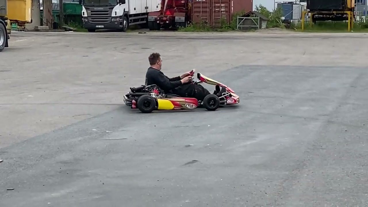 Köp Gokart Gillard Rotax DD2 125 på Klaravik