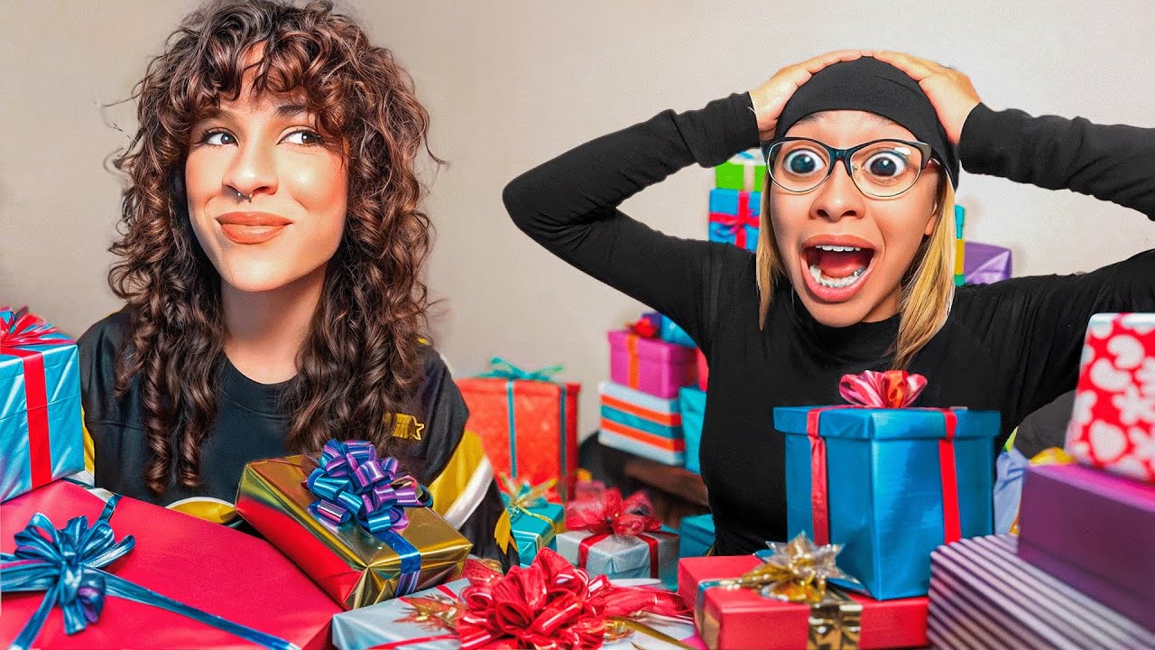 RAI ME SORPRENDE CON HABITACIÓN LLENA DE REGALOS