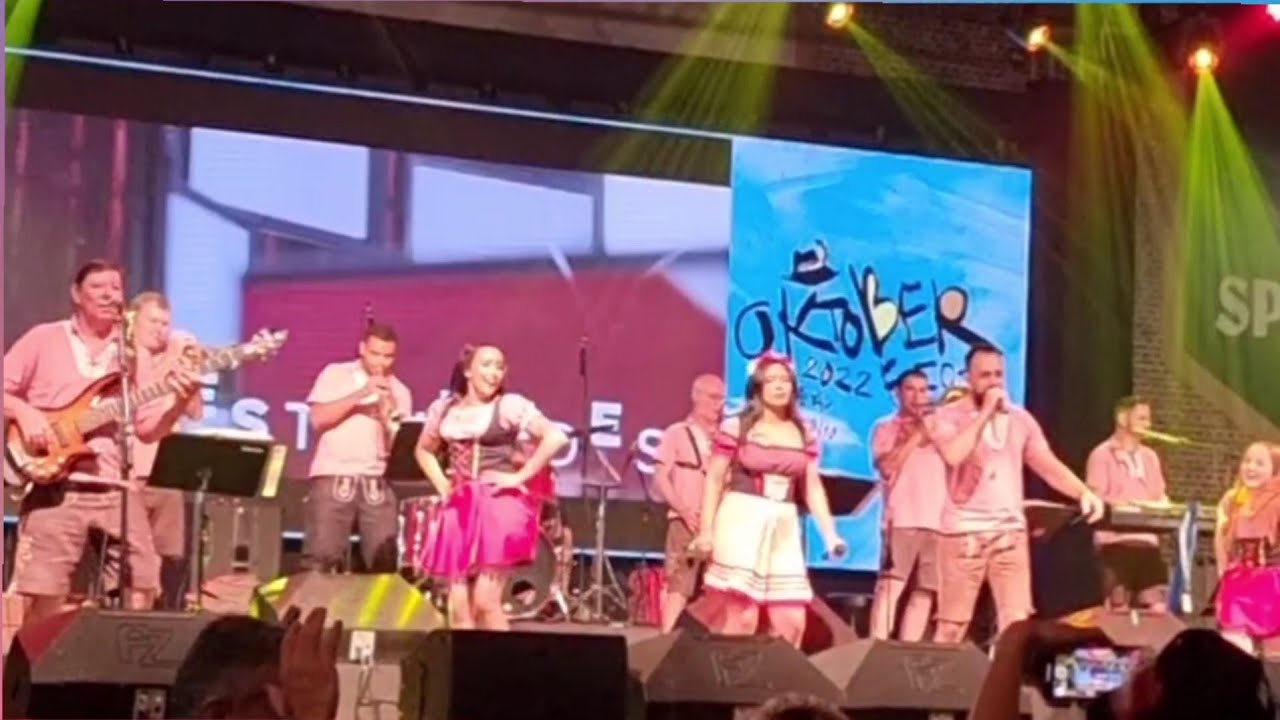 Oktoberfest Blumenau 2022 - Musicas e Coreografias