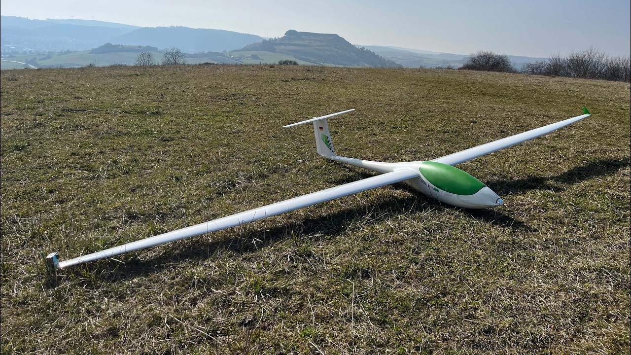 Near IPF @ Bopfingen with @CompositeRCGliders' ASW27 at E-wind in   HD