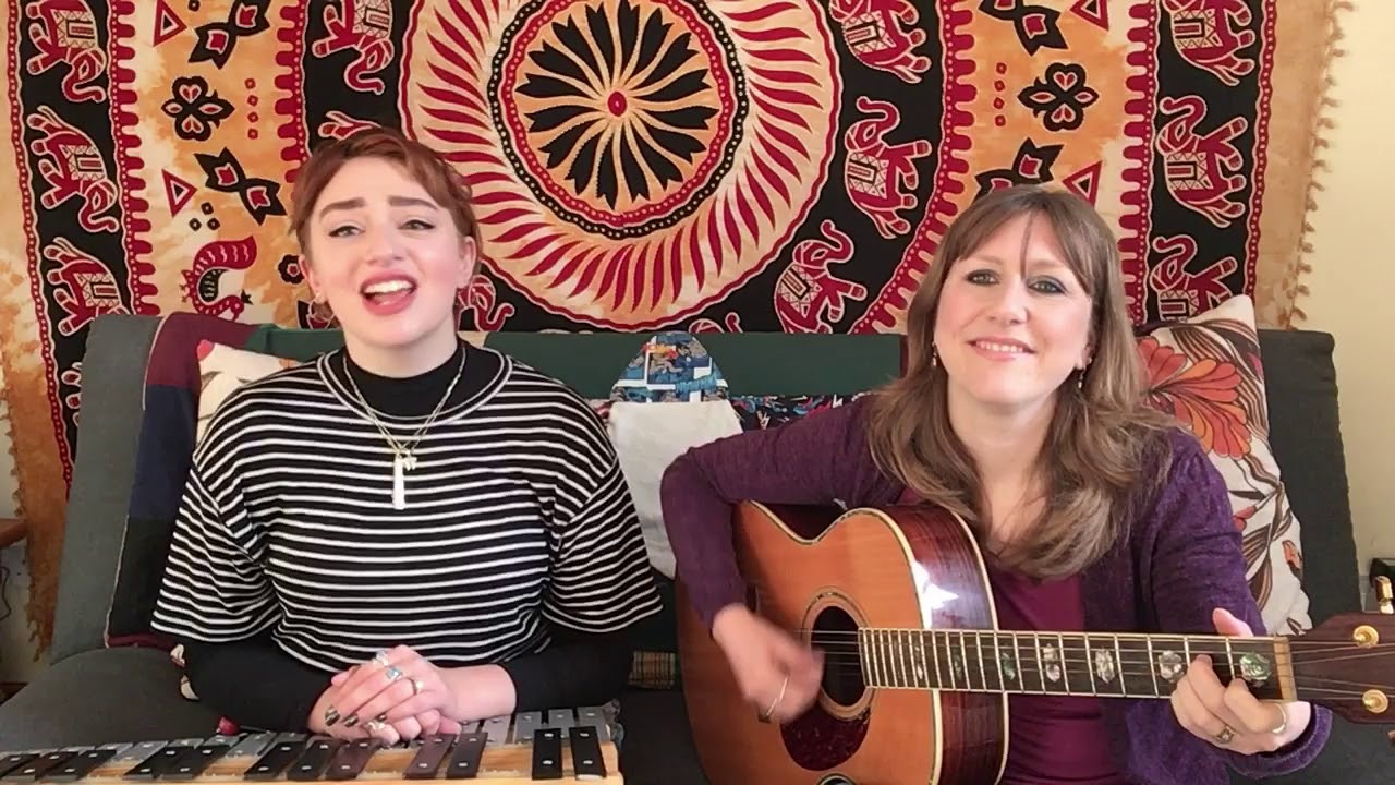 Holly Jukebox 2019 - #10 - Maggie May (Rod Stewart acoustic cover)