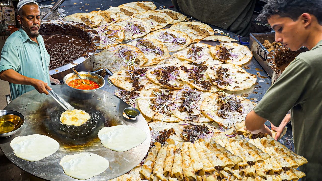 30 Rupee Shami Paratha Roll! Karachi's Best Street Food!