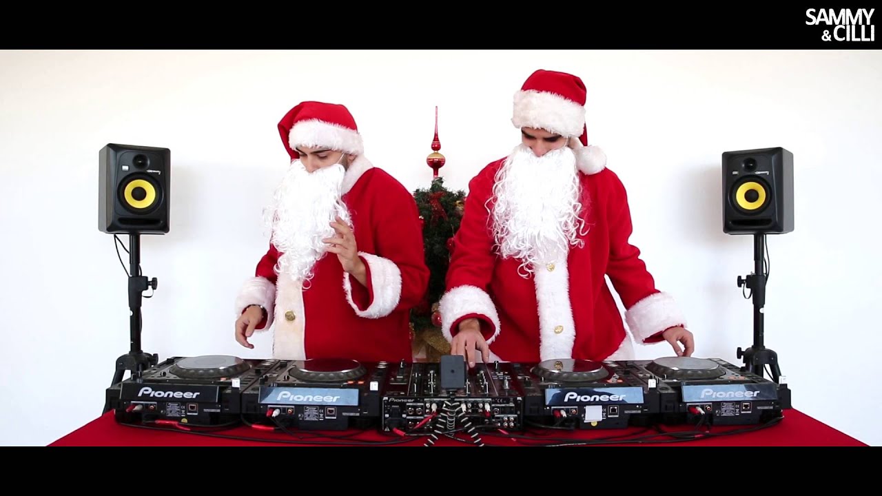 Sammy & Cilli - Mixing 25 songs in 3 minutes - CHRISTMAS EDITION