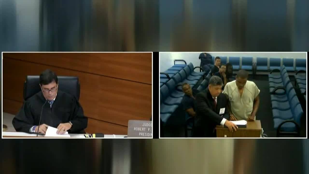 Middle school janitor accused of molesting teenage boy
