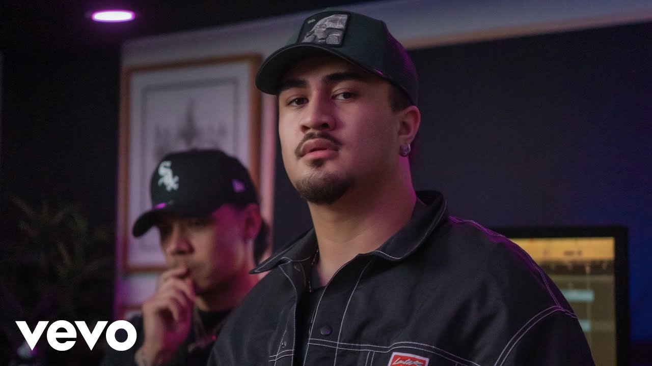 teo glacier, William Singe - Something Bout You (Official Music Video)