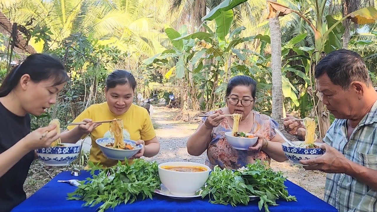 Bí Quyết Làm Món Hủ Tiếu Bò Kho Thơm Ngon Khó Cưỡng | TKQ & Family T2286