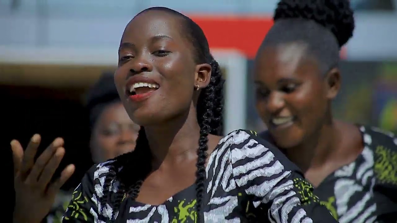 Musoma Revival Choir - EE BWANA NITAKUTUKUZA(Official Video)