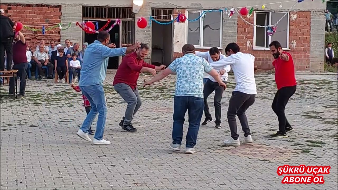 Bende yandım Çiftetelliye Çicekdağı At olurda depmezmi Sarı marı yıldız Kostak kostak yürü Ahmet 04