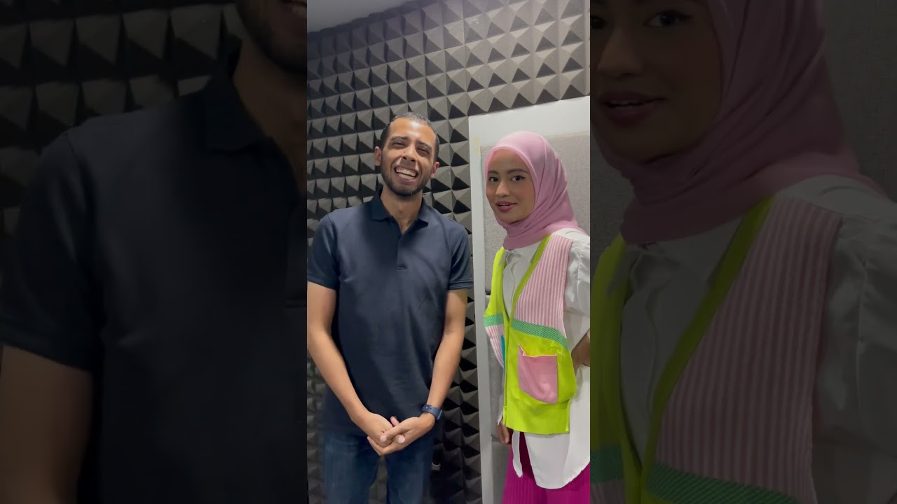 Siaran sm Istri jam 4 sore - 8 malem di @jak101fm frekuensinya 101 ya. Bs denger di www.jak101fm.com
