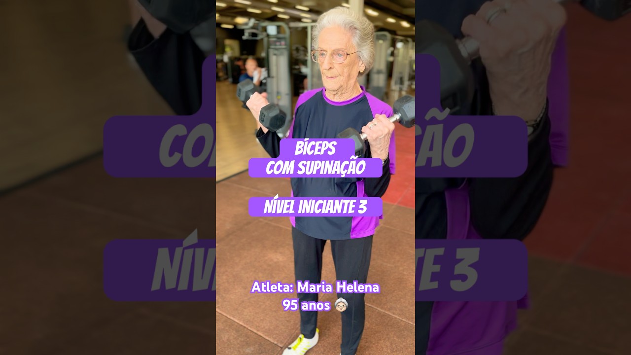 EXERC&Iacute;CIO PARA IDOSOS‼️ B&iacute;ceps com halteres #fitness #treinoemcasa #treinofeminino #idosos #shorts