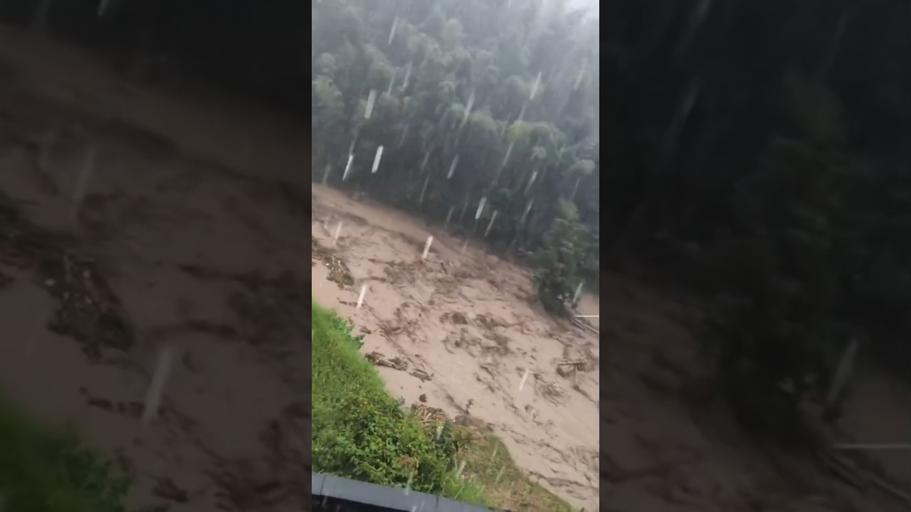 Massive Flood Takes Over Everything 🌊 #floods #disaster #shorts