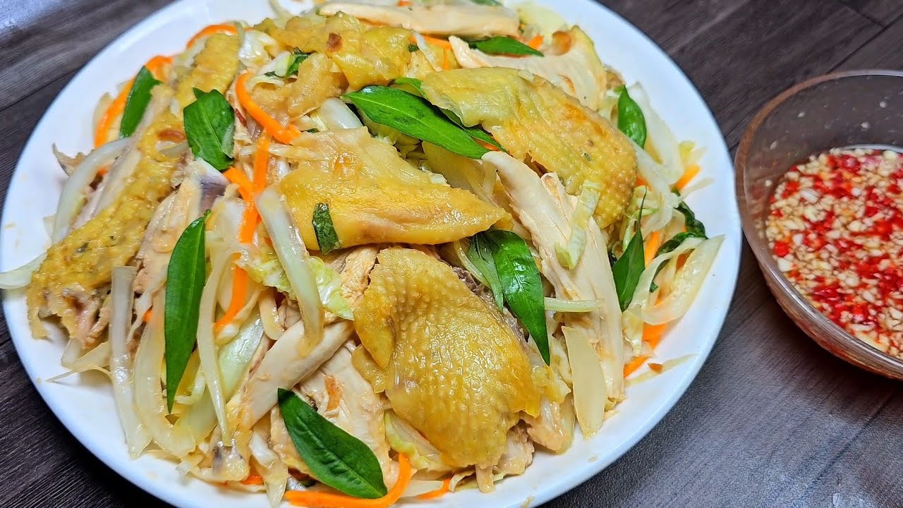 GỎI GÀ RAU RĂM ,BẮP CẢI ,HÀNH TÂY và cách làm nước mắm trộn gỏi gà ngon cực kỳ