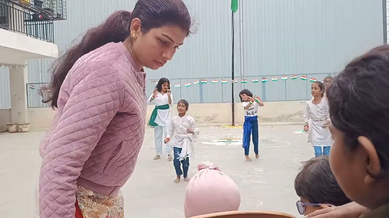 @aadvita and sushrita Dance vid