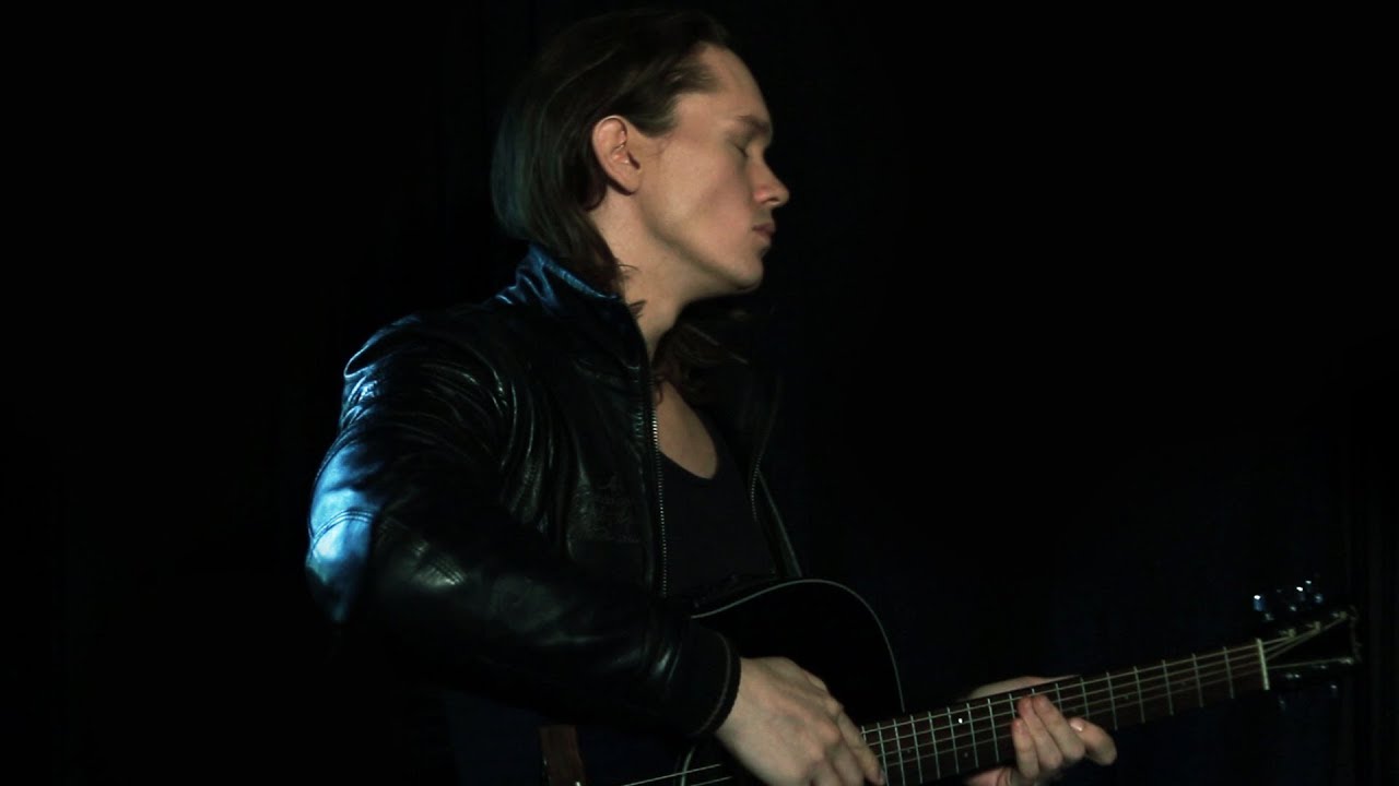 NEK - LAURA NO ESTÁ (Metal cover)