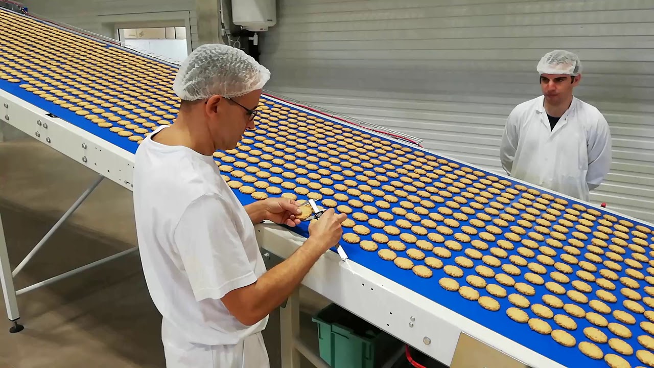 Inauguration de la biscuiterie bio 