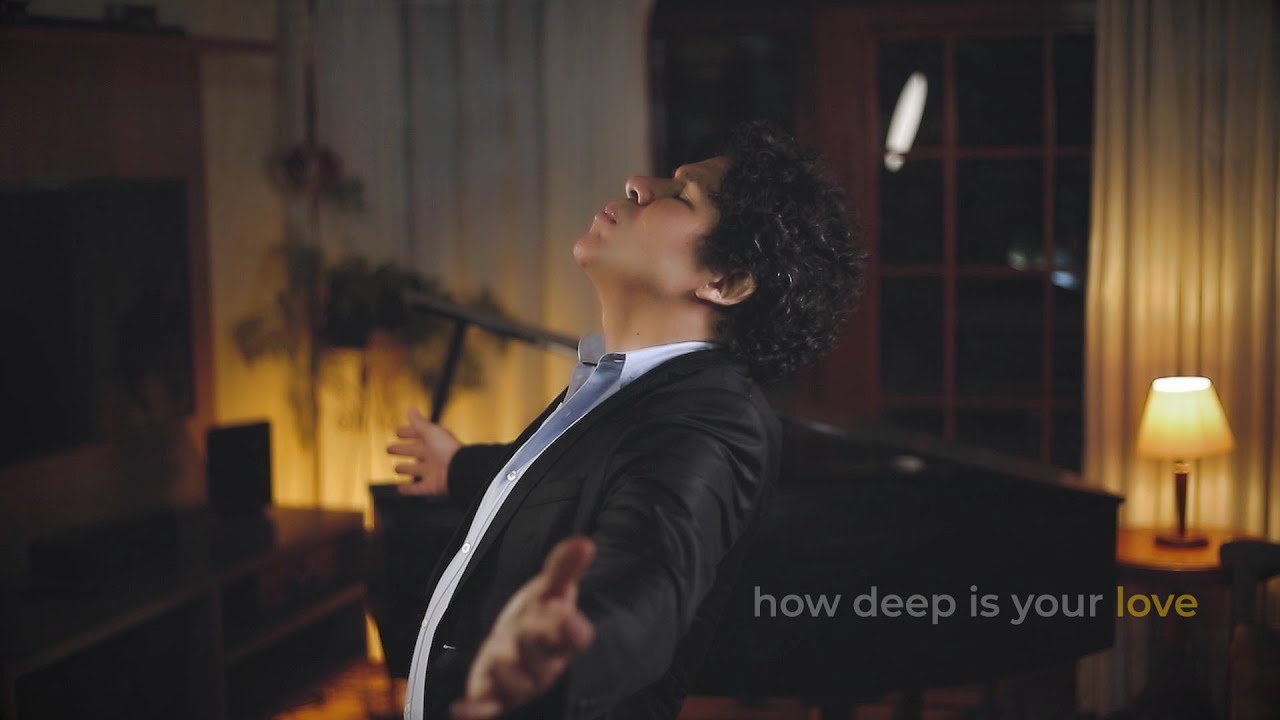 Alexandre Arez em Casa - How Deep is your Love