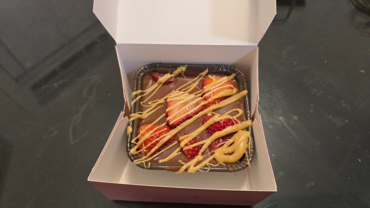 Crumbl Dubai Chocolate Brownie Review! LAST DAY & SO GOOD!!!