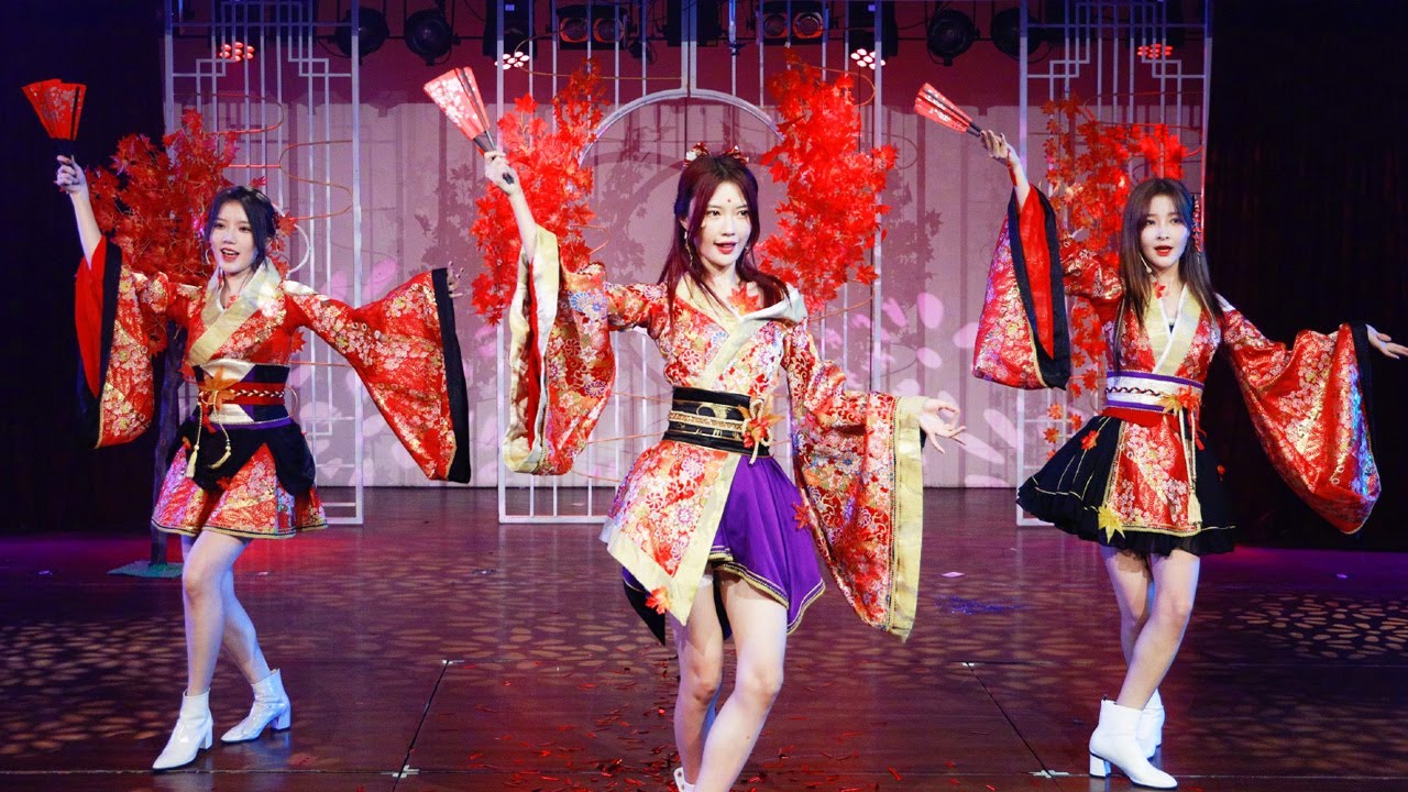 SNH48 TEAM NII  张雨鑫陈倩楠发言时刻《红叶为笺》+《love me love me》+《拒绝指数》+《语言的界限》+《Rose 's secret》| 公演《羽化成蝶》首演舞台