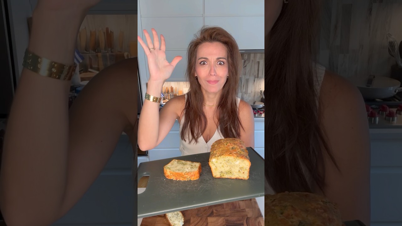 I lose weight eating this Broccoli Feta Loaf #shorts