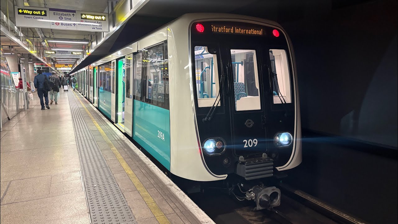 FULL JOURNEY on the FIRST DLR B23 Stock (unit 209) - Woolwich Arsenal → Stratford International