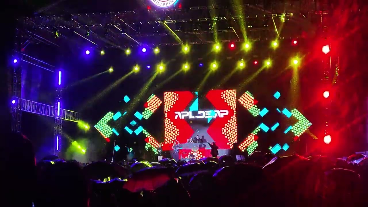 Live concert at Roxas city by APL DE AP 