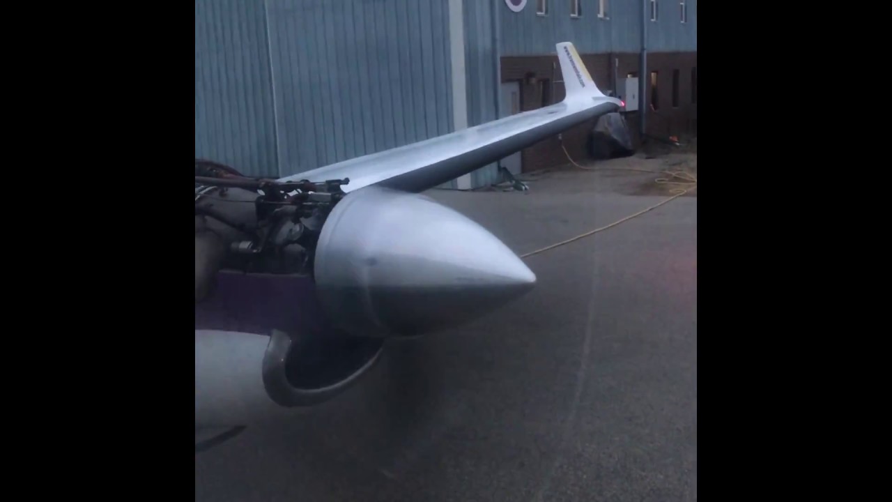 Запуск Beechcraft 1900D