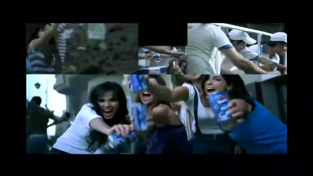 2009 كليب عمرو دياب طمني   YouTube