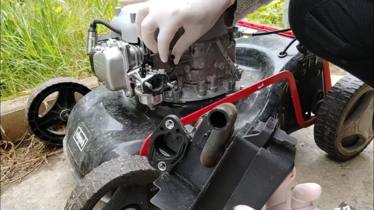Tondeuse à gazon s'arrête après démarrage , réparation du carburateur Scheppach.
