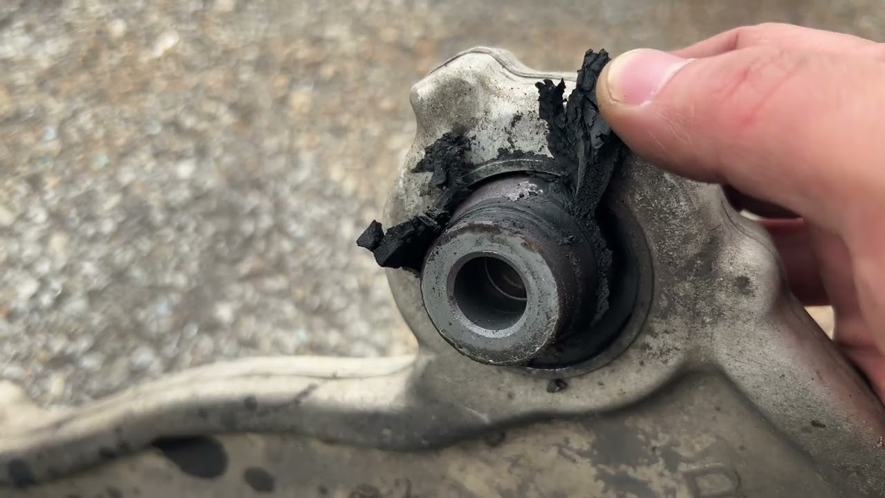 Bad lower control  arm — bad alignment — bad tire, Nissan Murano 2011 Lower Control Arm Replacement