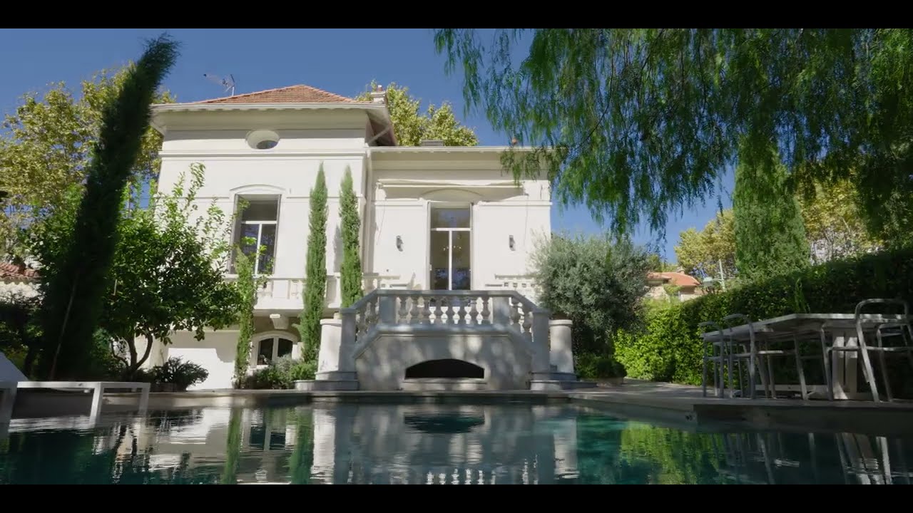 Belle &Eacute;poque Villa for Sale in Cannes Le Cannet - Luxury and Charm in the Heart of Jardin Tivoli