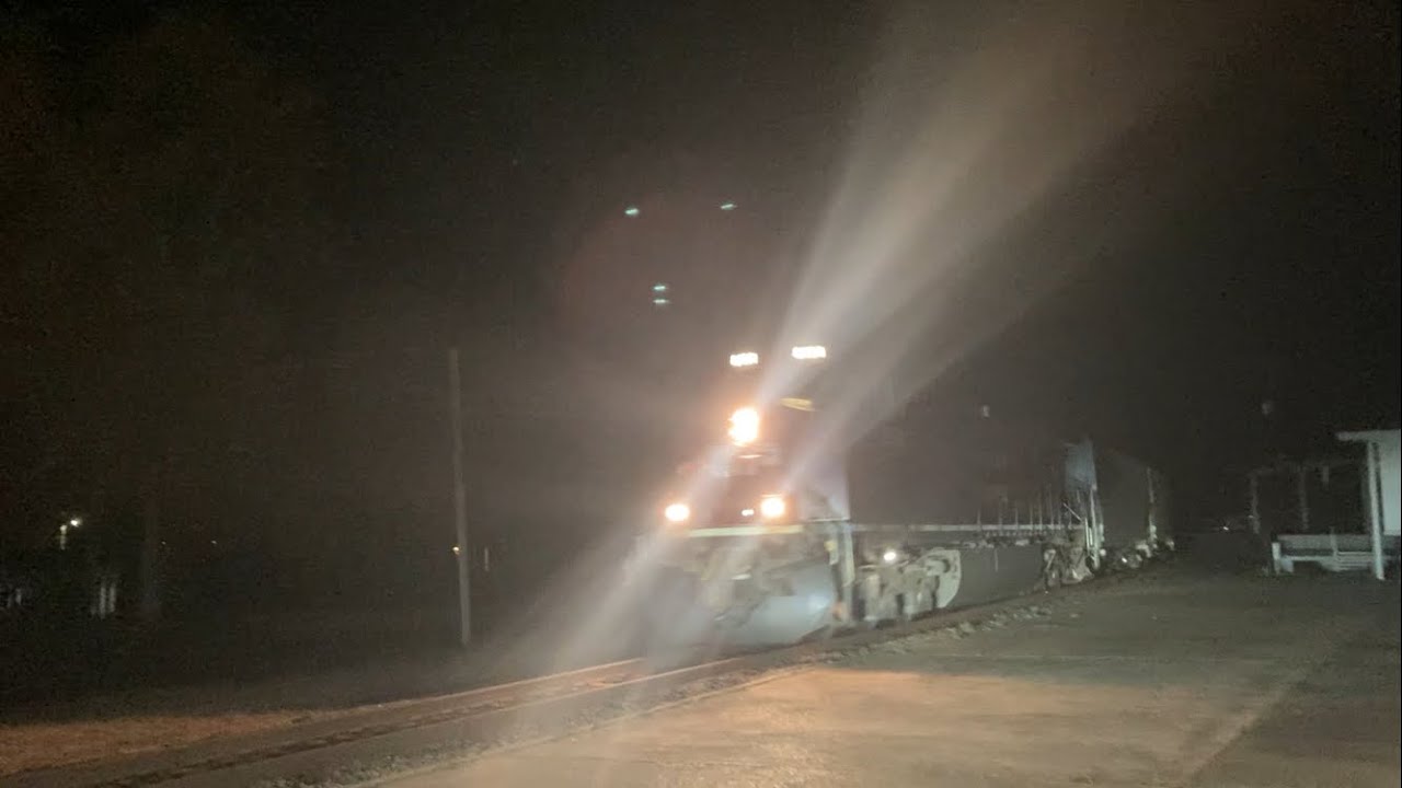 CPKC SB grain train runs through DeQuincy, La