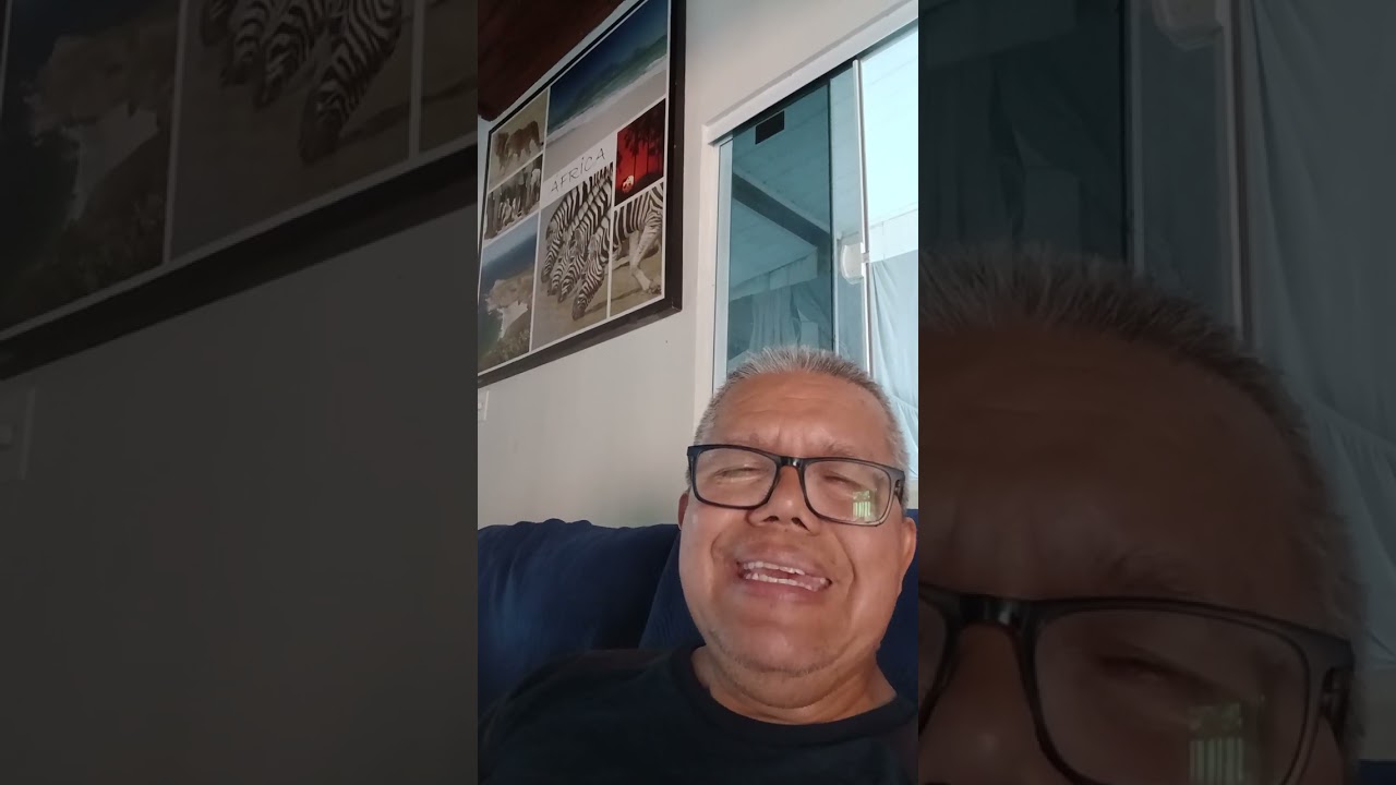 Vivo feliz pois sou de Jesus!