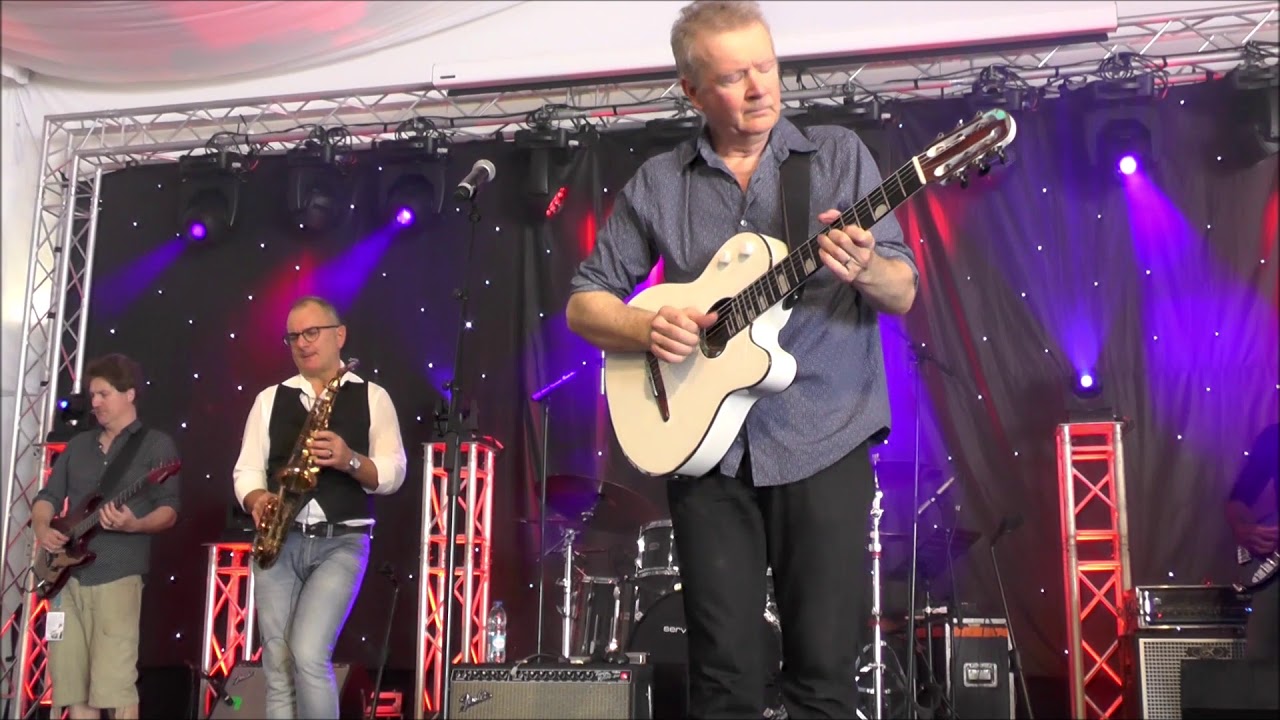 Perfect Moment - Peter White at 3. Algarve Smooth Jazz Festival (2018)