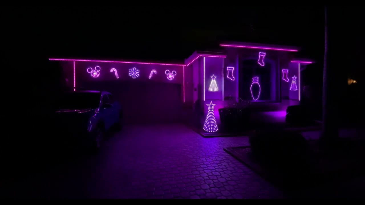 The Mandalorian Theme 2022 - Holiday House Lights