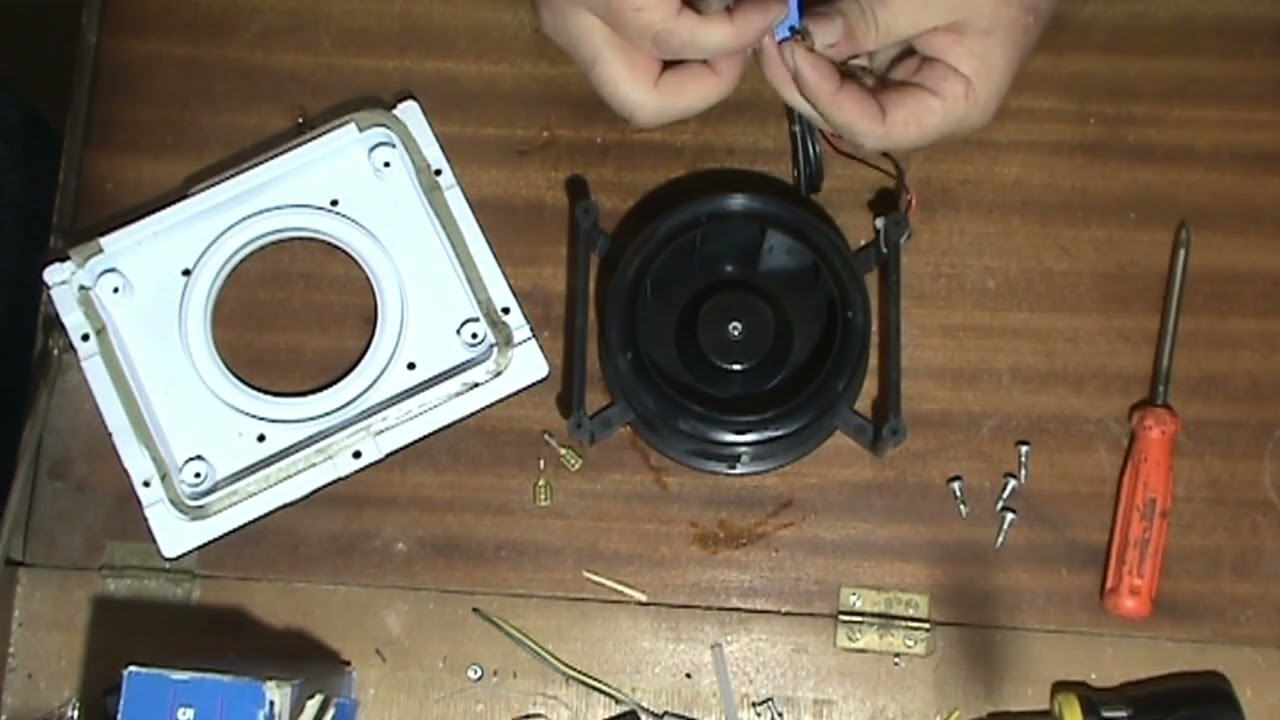 Hotpoint FUFL1810, Freezer Is working, but refrigerator is not cooling.