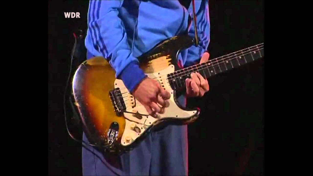 Red Hot Chili Peppers - Guns Of Brixton [HD]