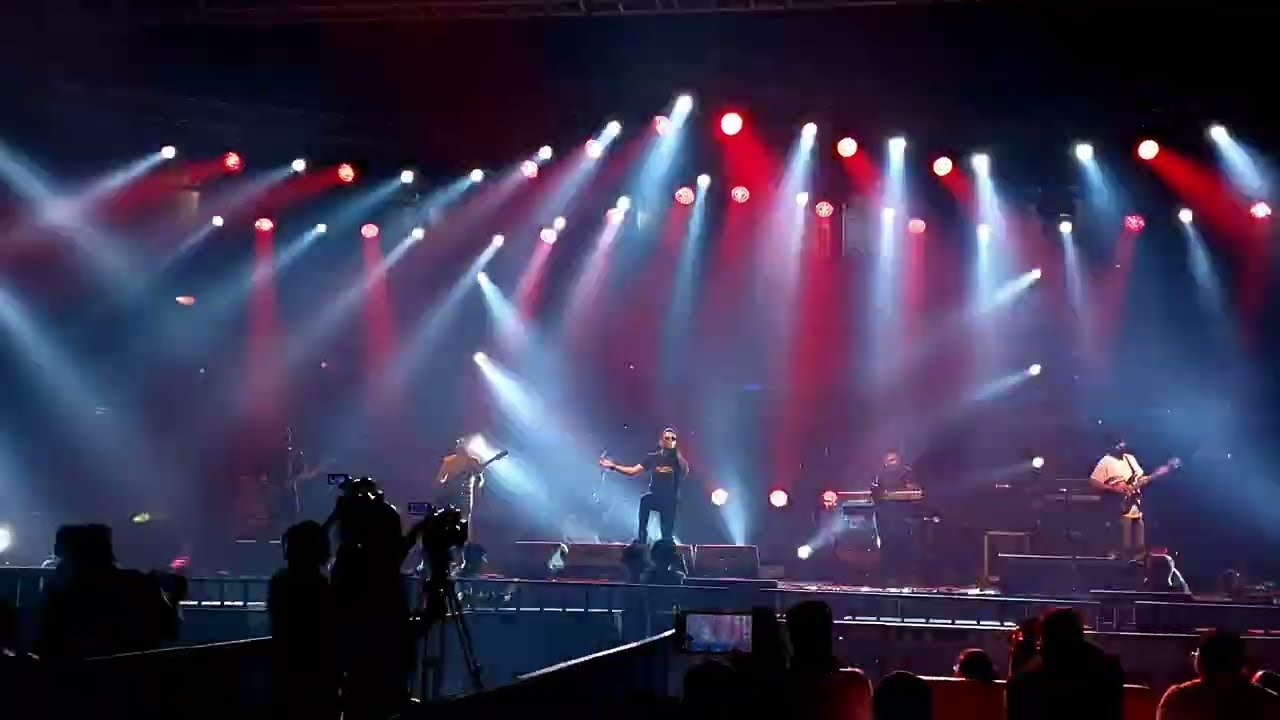 Jibon Chaichhe Aro Beshi feat. LAKKHICHHARA Live @ Band-E-Mic 2023, Netaji Indoor Stadium, Kolkata
